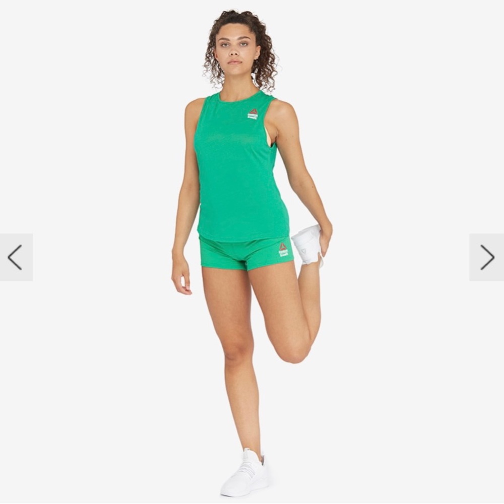 Reebok Women’s Chase Bootie Shorts SIZE S